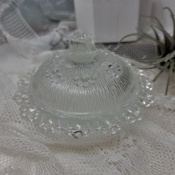 Adorable Covered Trinket Dish Vintage Clear Glass - Picture 7 of 9